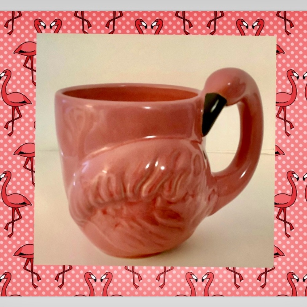 New Pink Flamingo Handle Embossed Drinking Mug (18 oz)